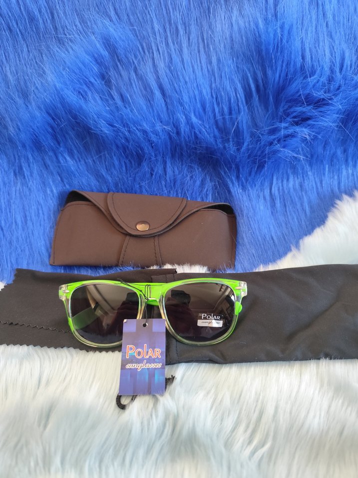 Yeşil Polarize Kadın Güneş Gözlüğü - Görsel 4