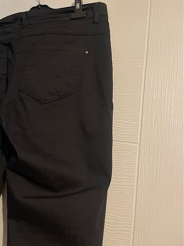 44 Beden siyah Renk SİYAH DAR PAÇA PANTALON