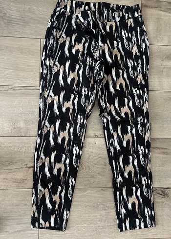 Zebra Desenli Bol Kesim Midi Kumaş Pantolon