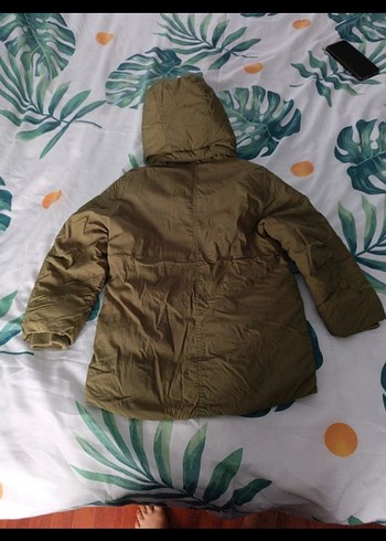 Kapüşonlu Kız Çocuk Mont - Görsel 2