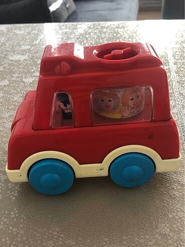 Şarkı Söyleyen Oyuncak Araba - Görsel 2