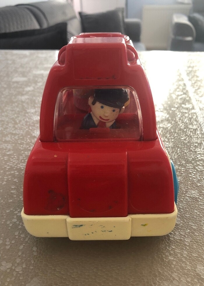 Şarkı Söyleyen Oyuncak Araba - Görsel 5