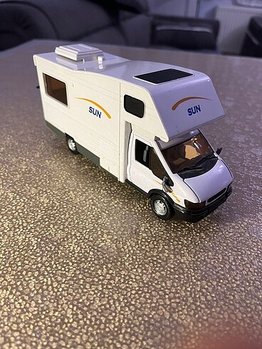 Oyuncak karavan