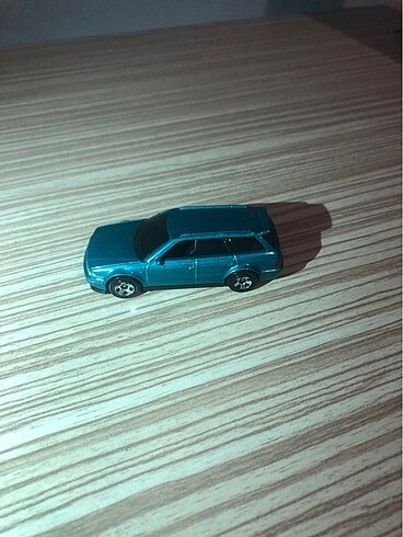 Hot Wheels araba-detaylar açıklamada
