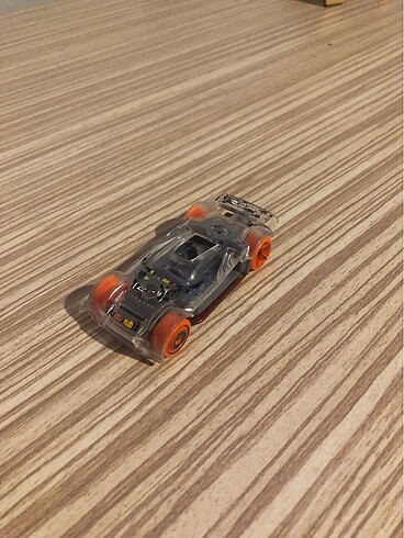 Hot Wheels araba-detaylı bilgi açıklamada
