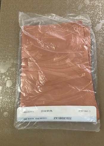 Kullanılmamış Masa Örtüsü - Görsel 3