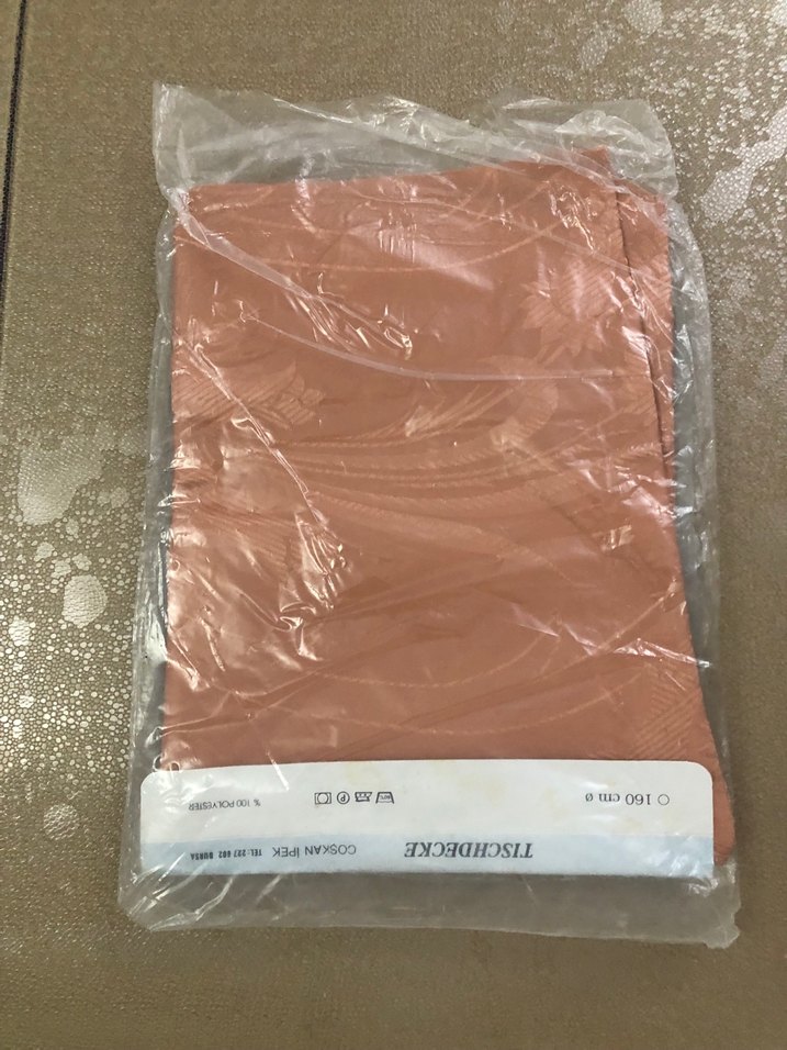 Kullanılmamış Masa Örtüsü - Görsel 3