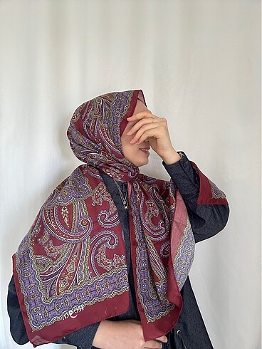 Her Duruşta Şıklık, Her Detayda Güven? @reva_scarfss