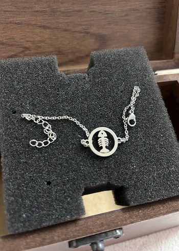 Zincir Detaylı Minimalist Kadın Bileklik - Görsel 2