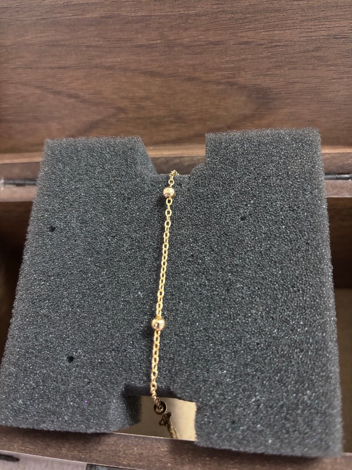 Zincir Detaylı Altın Renk Kadın Bileklik - Görsel 2