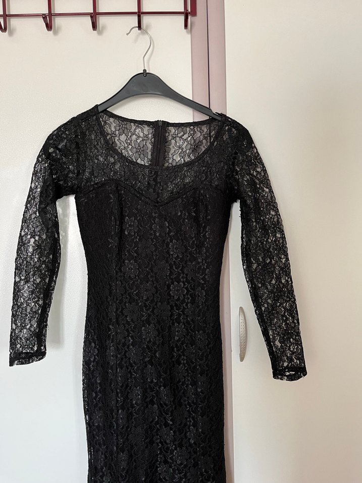 Dantel Detaylı Siyah Uzun Kollu Uzun Elbise - Görsel 2