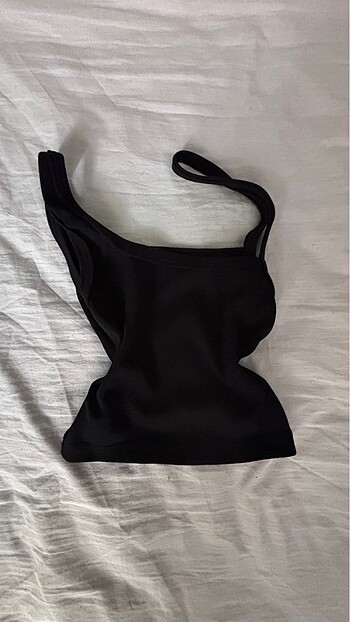 Siyah Crop