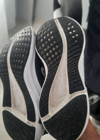 43 Beden siyah Renk nike spor ayakkabı 43 numara