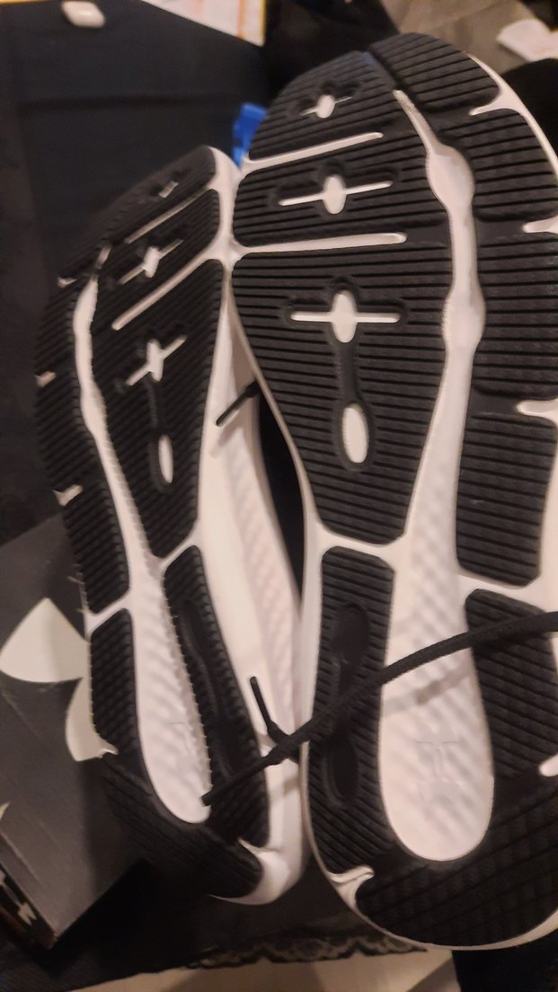 Under Armour Siyah Erkek Spor Ayakkabısı - Görsel 4