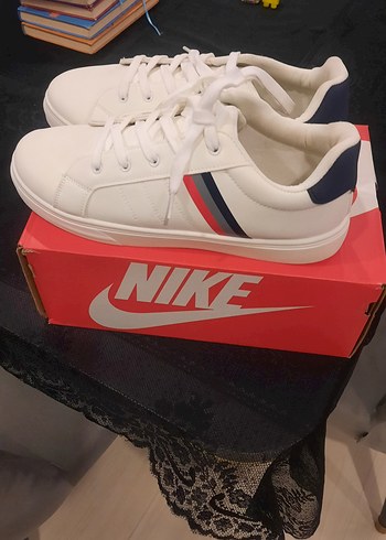 Beyaz  Spor Ayakkabı ı - Görsel 2