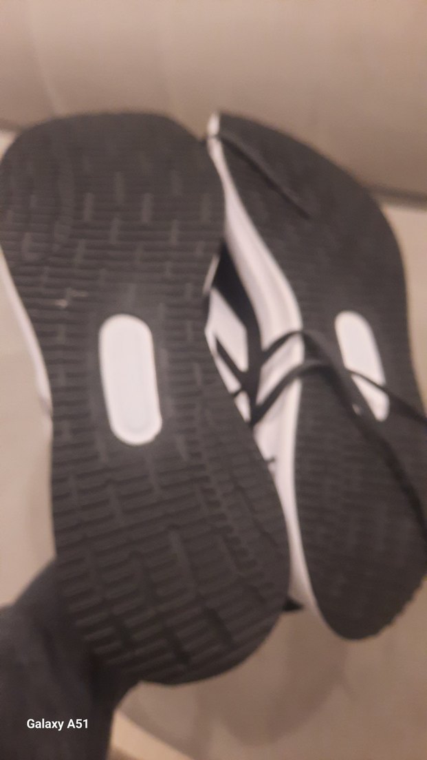 Adidas Siyah-Beyaz Spor Ayakkabı — görsel 5/10