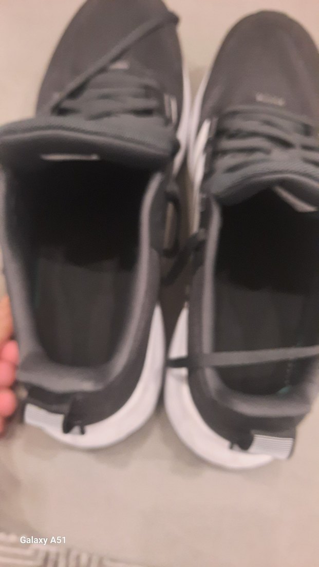 Adidas Siyah-Beyaz Spor Ayakkabı — görsel 6/10