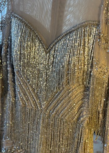 Gümüş Renkli Uzun Kollu Payetli Abiye Elbise - Görsel 3