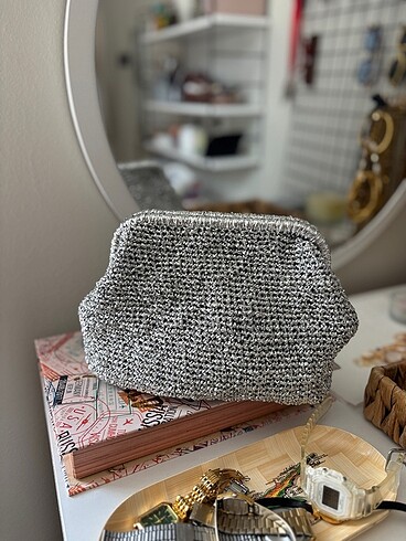 Gümüş Rengi Clutch Çanta