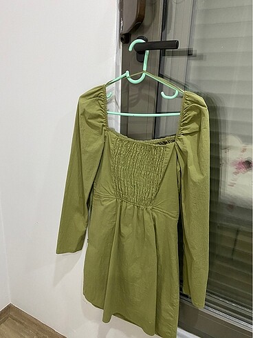 Bershka Elbise