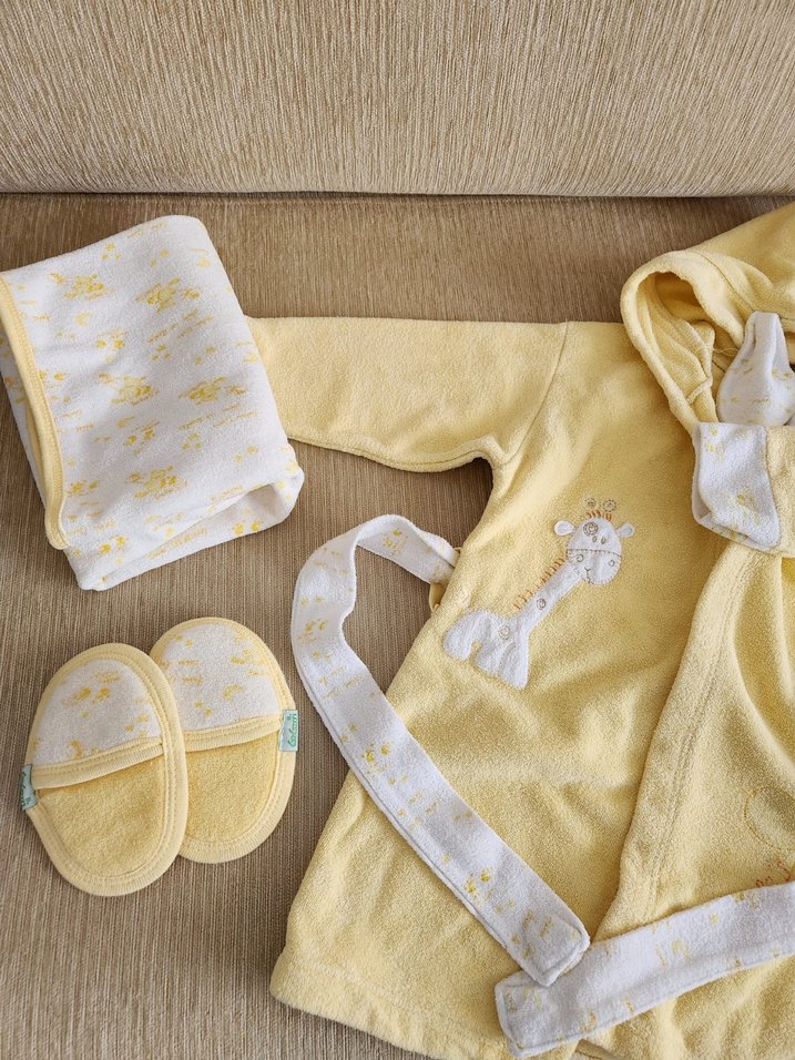 Sarı Erkek Çocuk Nakışlı Bornoz - Görsel 2