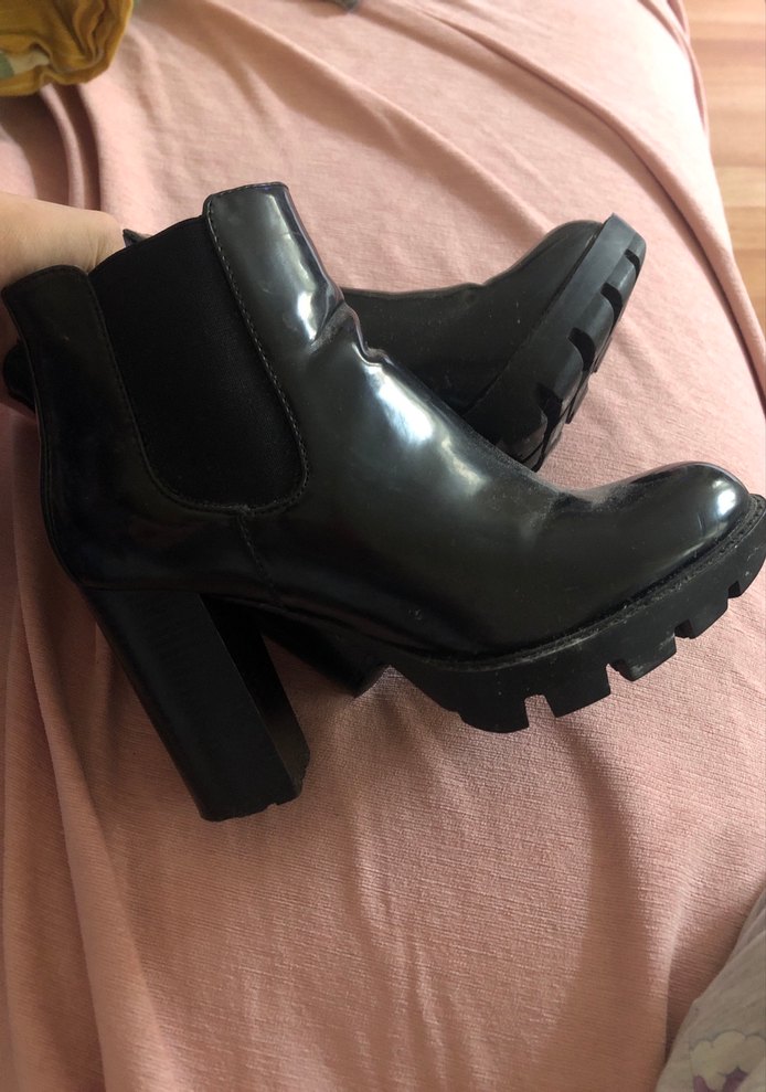 Siyah Deri Goth Blok Topuklu Bot - Görsel 3