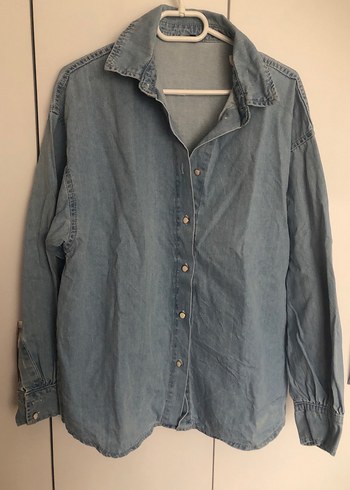 Düğmeli Mavi Kadın Denim Gömlek