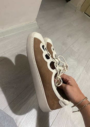 Nine West Bej Bağcıklı İnce Topuklu Kadın Spor Ayakkabı
