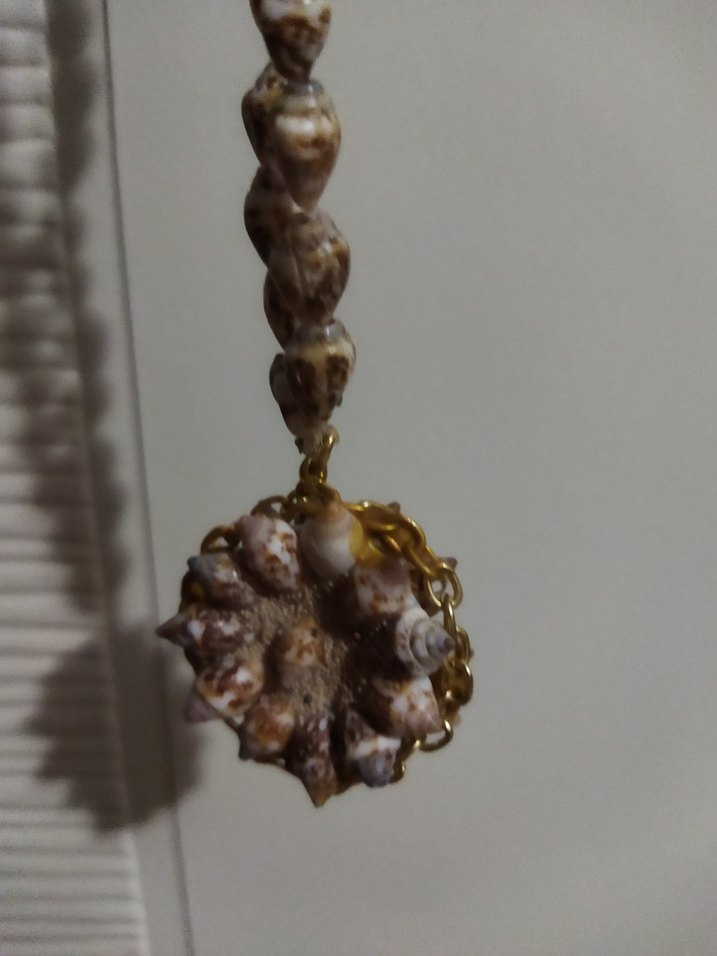 Bej Yılan Desenli Uzun Boncuklu Kadın Kolyesi - Görsel 2