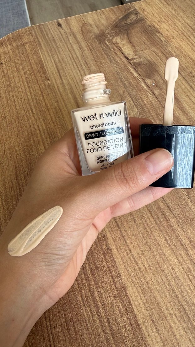 Wet n Wild Soft Ivory Fondöten 28 ml - Görsel 3