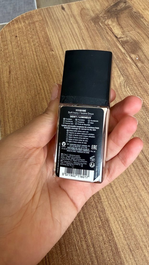 Wet n Wild Soft Ivory Fondöten 28 ml - Görsel 2