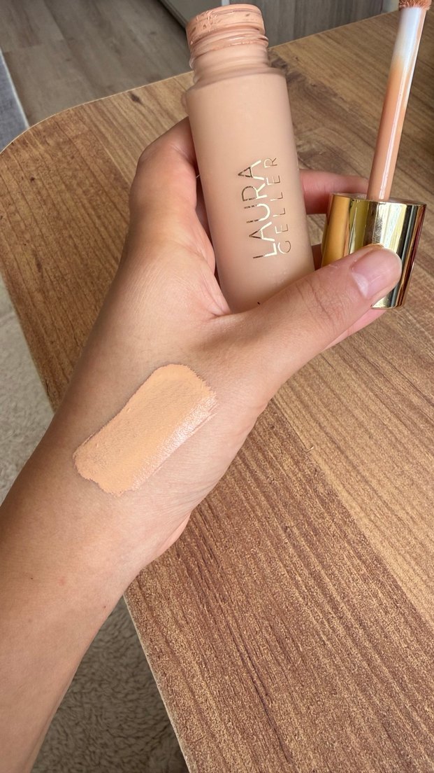 Laura Geller Açık Bej Fondöten - Görsel 4