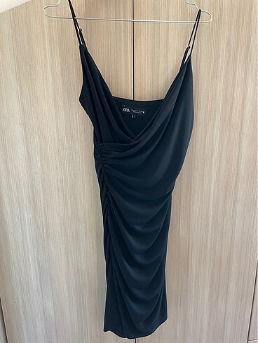 Kısa drape elbise