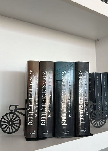Sokak Nobetcileri Roman Seti