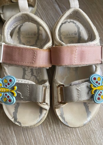 Kız Çocuk Nakışlı Tokalı Terlikler - Görsel 3