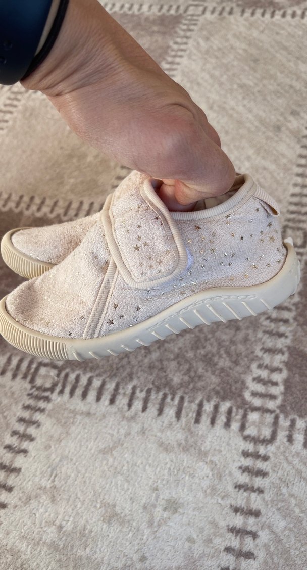 Kız Çocuk Beyaz Cırt Cırtlı Sıcak Terlik - Görsel 2