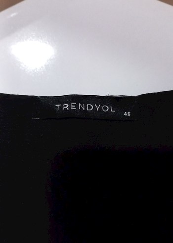 Trendyol & Milla Siyah V Yaka Midi Keten Elbise