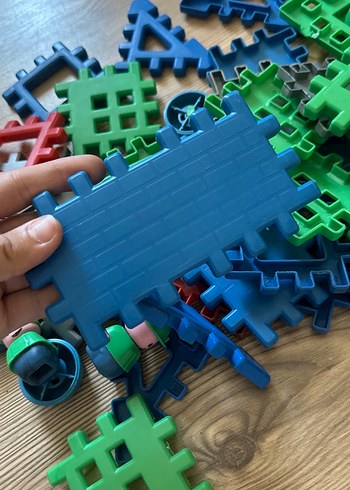 Beden Diger Çok Renkli Lego Parçaları