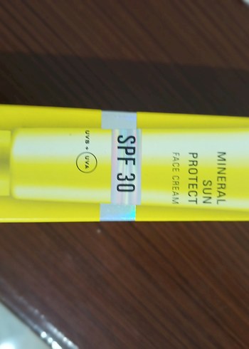 Revolution Skin Mineral Güneş Koruyucu Yüz Kremi SPF30 - Görsel 3