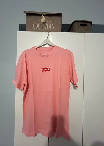 l Beden pembe Renk Levi's Pembe Pamuklu kadın Tişört