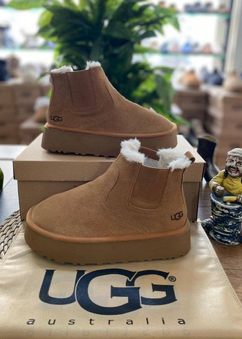 37 Beden sarı Renk UGG Kadın Dolgu Topuk Bot