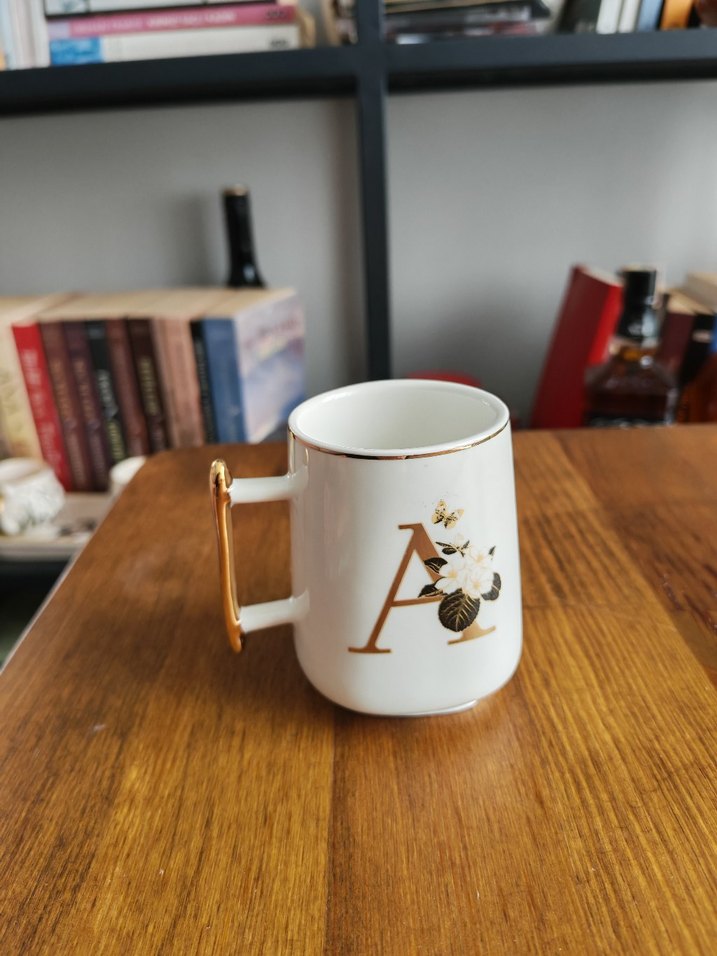 A harfli fincan - Görsel 4