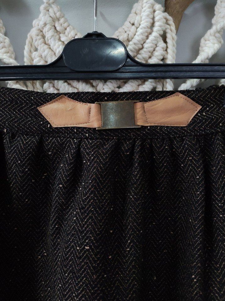 Kemer Detaylı Kahverengi Mini Yün Etek - Görsel 3