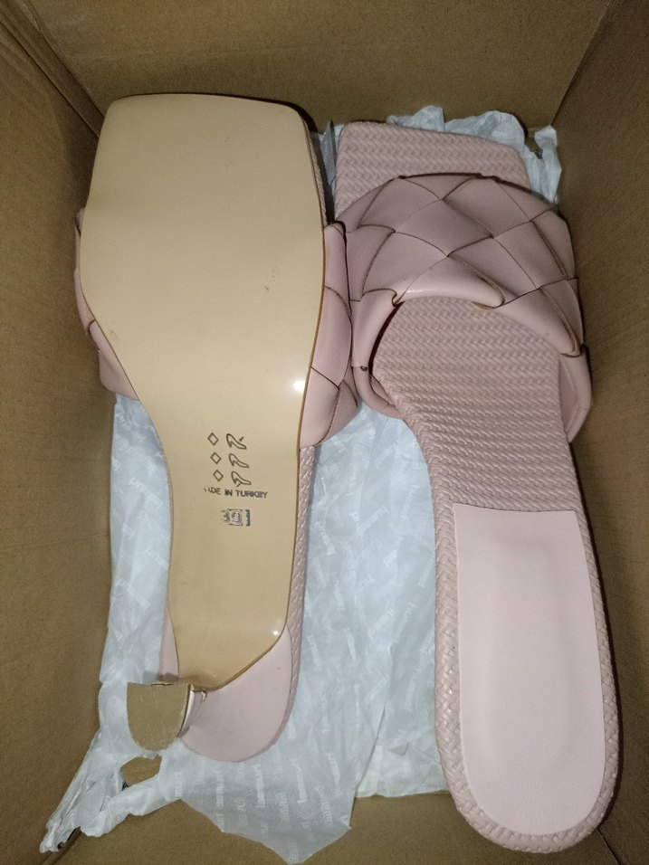 Topuklu yazlık terlik - Görsel 2