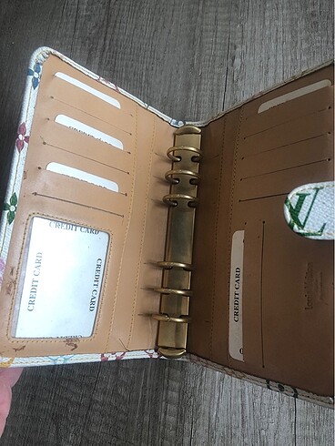 Louis Vuitton AJANDA