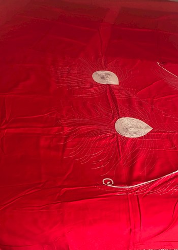 Kırmızı İşlemeli Parlak Yatak Örtüsü - Görsel 6