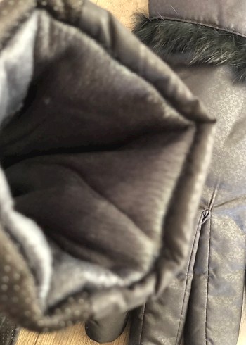 Siyah Kürklü Kadın Eldiveni - Görsel 3