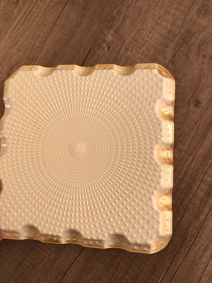 Yılan Desenli Parlak Altın Tabak - Görsel 2