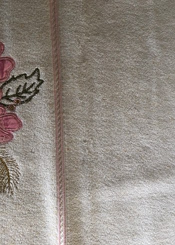 Nakışlı Pembe Havlu - Görsel 2