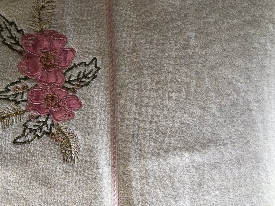 Nakışlı Pembe Havlu - Görsel 2